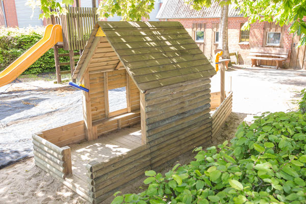 Der Spielplatz des Kindergartens Groß Rheide ist ein Paradies für Kinder