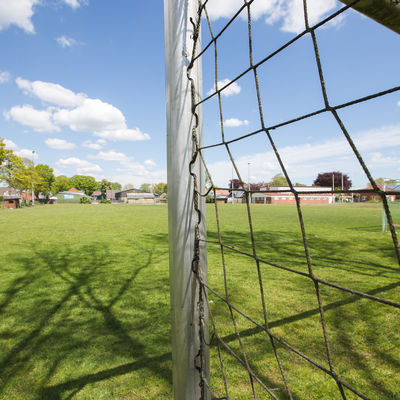 Auf dem Sportzplatz in Groß Rheide finden regelmäßig Spiele und Trainingseinheiten des FC Geest statt.